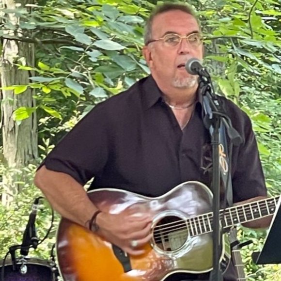 Meet your Posher, Lauralee & Richie too! - Picture 4 of 9